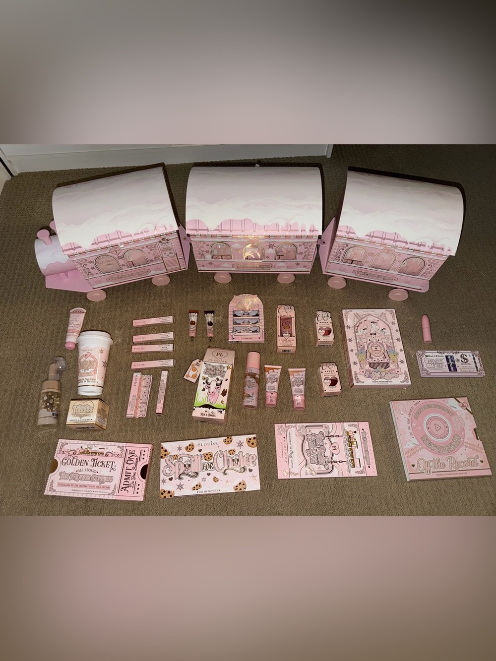 Plouise beauty Advent Calendar Beauty Train Set